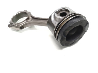 Поршень с шатуном 4N14 Mitsubishi Outlander