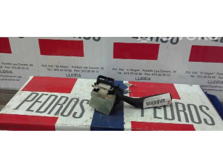 Ручка стеклоочистителей Mazda Premacy