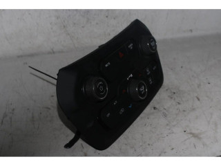 Блок управления климат-контролем    Jeep Renegade