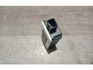 Блок управления центрального замка 31252988, 31252988   Volvo S80