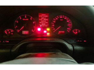 Přístrojová deska Audi A8 S8 D2 4D 1997 110008639026, 4D0919033T