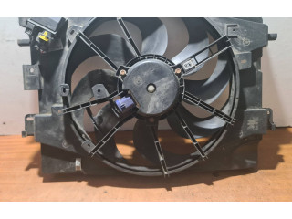 Вентилятор радиатора 8240636 Dacia Sandero