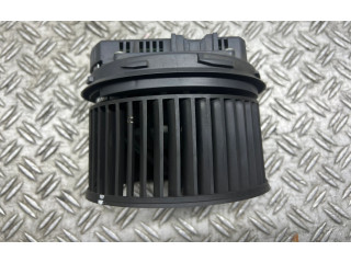 Вентилятор печки       Volvo V50