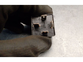 Блок предохранителей 4H0951253A Skoda Octavia Mk3 (5E)