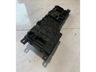 Блок предохранителей 518323019   Volvo S80