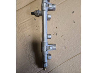 Vstřikovací lišta 06L133317L   Volkswagen Tiguan     