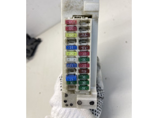 Pojistková skříňka 8273030L30, 8273030L30B Lexus GS 250 350 300H 450H 2014