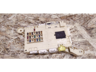 Pojistková skříňka 8273024011 Lexus SC 430 2002