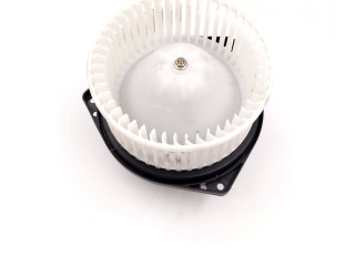 Вентилятор печки Mitsubishi L200