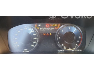 Панель приборов 36010422 Volvo XC90