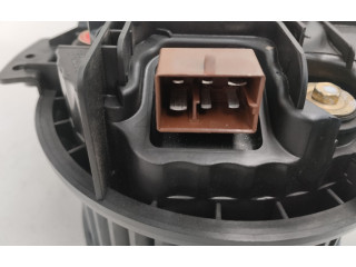 Вентилятор печки 8E1820021E Audi A4 Allroad