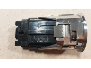 Включатель зажигания и стартера