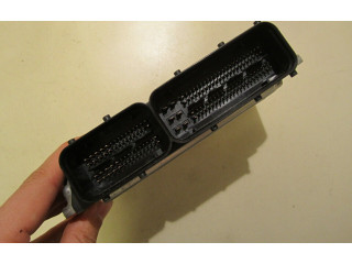 Řídící jednotka 03L906018CA Volkswagen Caddy 2011