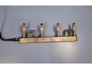 Топливная рампа 4M5G9D280DB, L81113150A   Volvo V50  