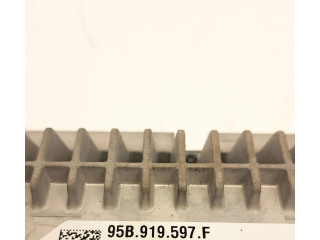 Дисплей    95B919597   Porsche Macan