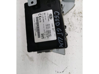 Блок комфорта 95400-A2051 KIA Pro Cee'd II