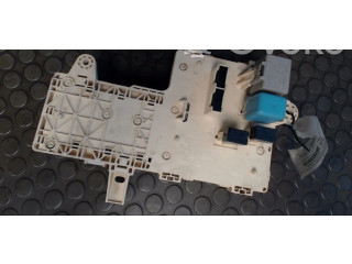 Блок предохранителей 8922153100 Lexus IS 200-300