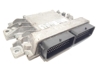 Блок управления двигателя 8200483732, 8200326380   Dacia Logan Pick-Up