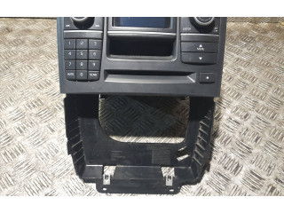 Радио/ проигрыватель CD/DVD / навигация