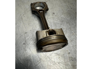 Píst 131010T040   Toyota Prius (XW30)    2ZR-FXE 