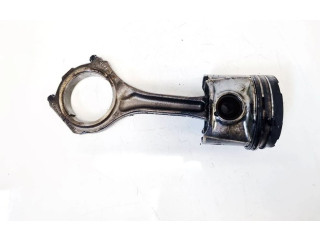 Поршень с шатуном Skoda Superb B5 (3U)