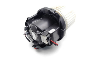 Вентилятор печки MR116244, 145106108 Renault Clio V