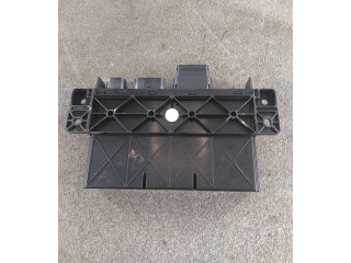 Блок предохранителей JX7M-19H544-AH, T2H30371 Jaguar XE