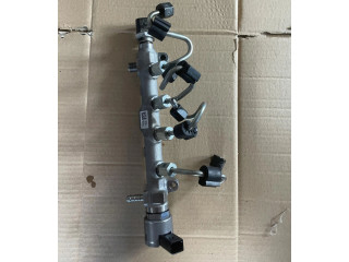 Топливная рампа 05L089 Skoda Octavia Mk4