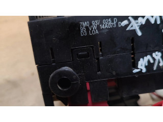 Блок предохранителей 7M0937025D Ford Galaxy