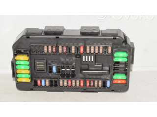 Pojistková skříňka 9389068 BMW 4 F36 Gran coupe 2016