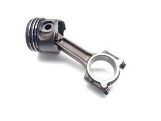 Píst K9K766 Renault Clio III K9K766