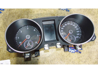 Панель приборов 5K0920871A, 1048710608 Volkswagen Golf VI