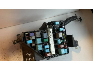   Pojistková skříňka 71547067   Toyota Sienna XL20 II 2009