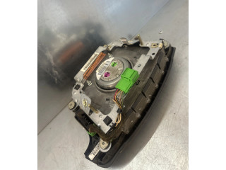 Подушка безопасности водителя Volvo V70