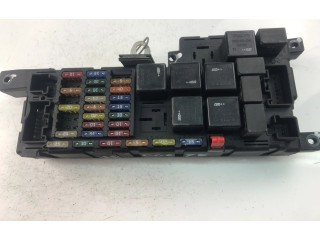 Блок предохранителей  8678449   Volvo V70    