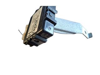 Блок предохранителей  84051SC010   Subaru Forester SH    