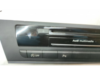 Радио/ проигрыватель CD/DVD / навигация