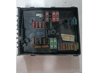 Блок предохранителей 1k0937125 Volkswagen Golf Plus