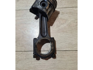 Поршень с шатуном Volvo V70