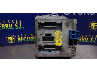 Pojistková skříňka Řídící jednotka BSM 8200029342 Renault Megane I 2001