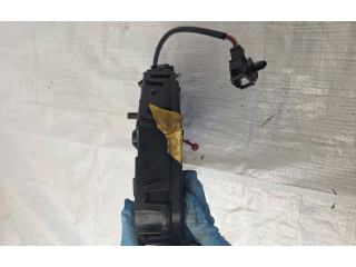 Zámek zadních dveří 2K0827426C Volkswagen Caddy 2007