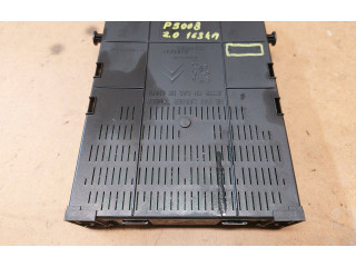 Pojistková skříňka 281197595 Peugeot 5008 2010