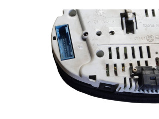 Спидометр (приборный щиток) 8L0920900F Audi A3 S3 8L