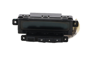 Дисплей    957101H700   KIA Ceed