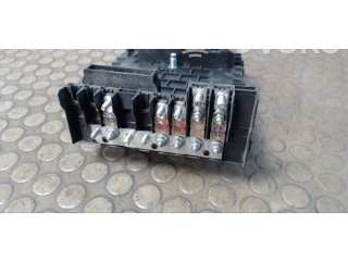 Блок предохранителей 1K0937125, 0000 Volkswagen Caddy
