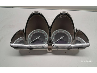 Přístrojová deska Mercedes-Benz SL R230 2007 A2305407647, A2305400023