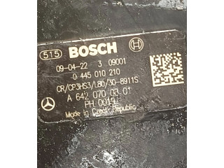 Vstřikovací čerpadlo A6420700801, 0445010210   Mercedes-Benz E C207 W207    Om642 