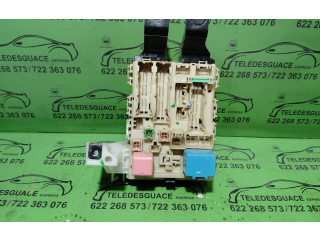 Pojistková skříňka 8273005720 Toyota Avensis T270 2013