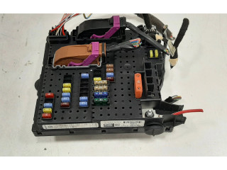 Блок предохранителей 8676391, 12217799   Volvo V70    