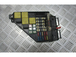 Блок предохранителей  YQE000730   Rover 25    